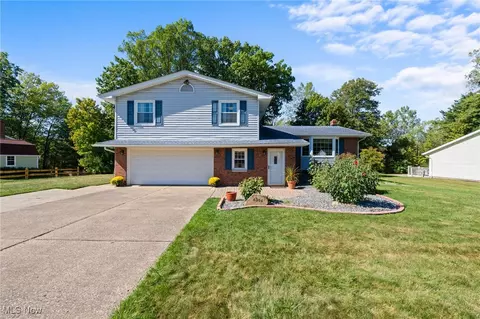6394 Balsam Dr, Amherst, OH 44001