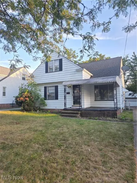 14712 Rockside Rd, Maple Heights, OH 44137