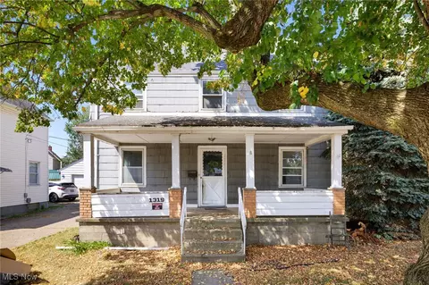 1319 Maryland Ave SW, Canton, OH 44710