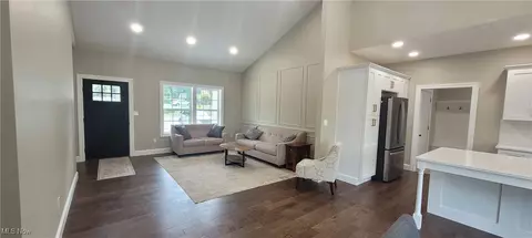 44 S River Rd, Munroe Falls, OH 44262 photo 3