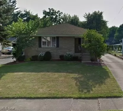 437 7th St, Struthers, OH 44471
