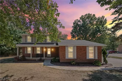 2662 Martin Rd, Mogadore, OH 44260