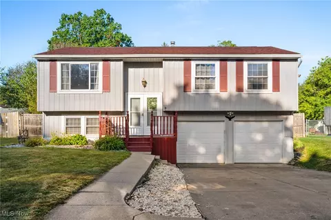 1120 Erin Dr, Kent, OH 44240