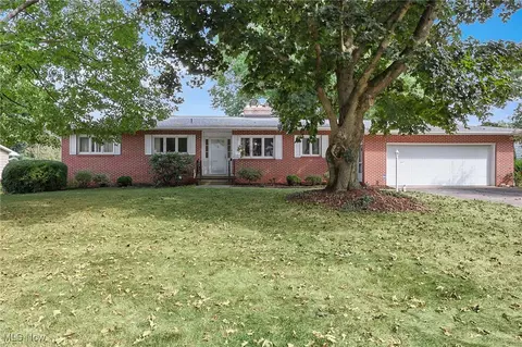 1507 Bellevue Dr, Wooster, OH 44691