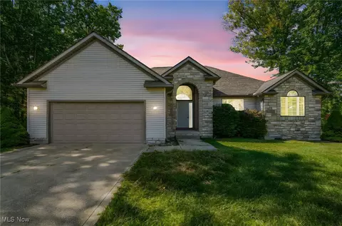 5249 Century Bay Ave, Ashtabula, OH 44004