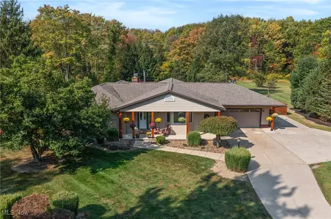 2316 Ridge Rd, Hinckley, OH 44233