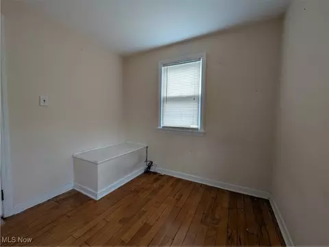 5151 Erwin St, Maple Heights, OH 44137 photo 13
