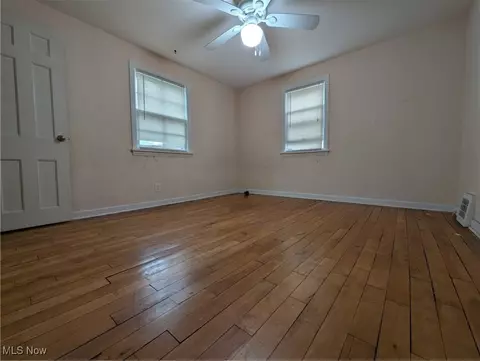 5151 Erwin St, Maple Heights, OH 44137 photo 15