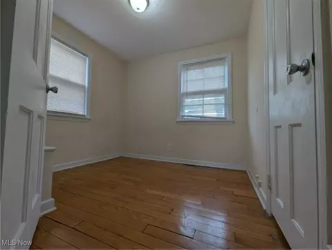 5151 Erwin St, Maple Heights, OH 44137 photo 16