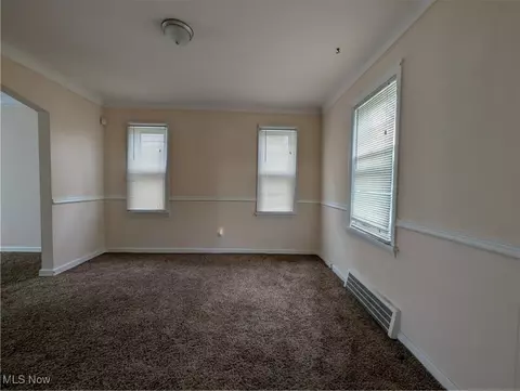 5151 Erwin St, Maple Heights, OH 44137 photo 6