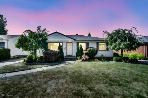 4146 Ascot Ln, Warrensville Heights, OH 44122