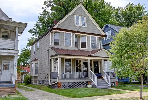 1425 Elmwood Ave, Lakewood, OH 44107