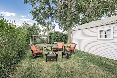 30129 Robert St, Wickliffe, OH 44092 photo 28