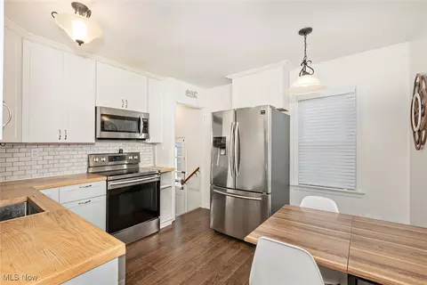 30129 Robert St, Wickliffe, OH 44092 photo 7