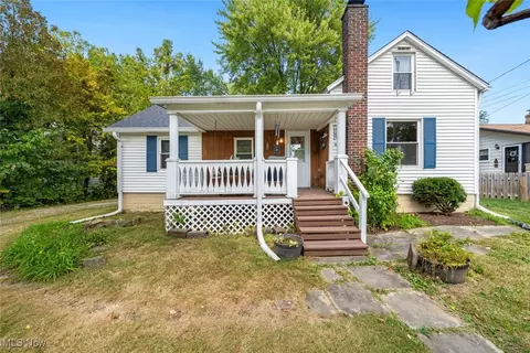 154 Best Dr, Berea, OH 44017