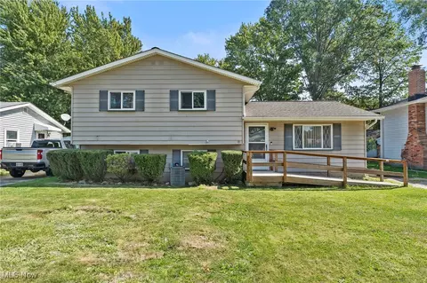 5889 Cornell Ave, North Ridgeville, OH 44039