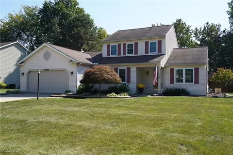 33409 Chatham Dr, Avon Lake, OH 44012
