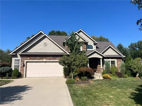 1755 Honeychuck Ln, Kent, OH 44240