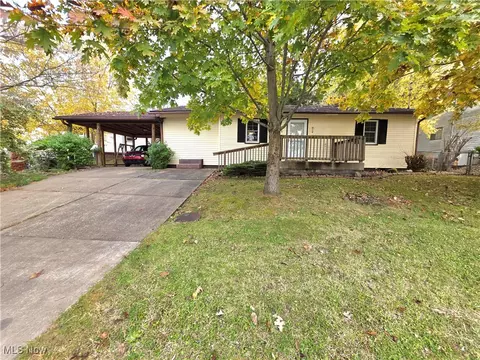 4449 18th Ave, Parkersburg, WV 26101
