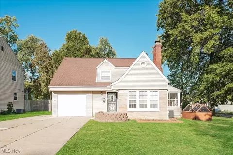 616 Dorchester Rd, Akron, OH 44320