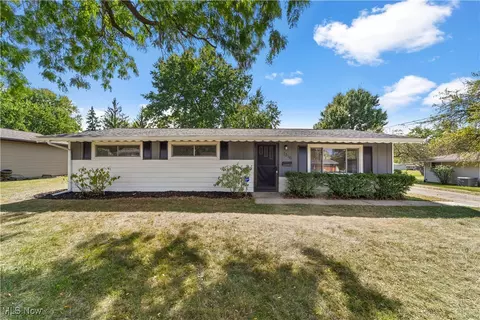 1516 Gillie Dr, Streetsboro, OH 44241