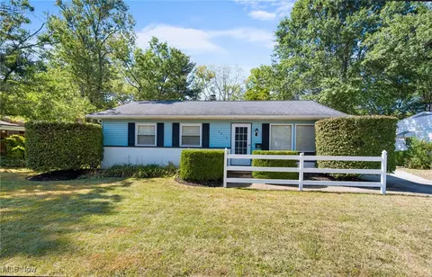 2410 Liberty Rd, Stow, OH 44224