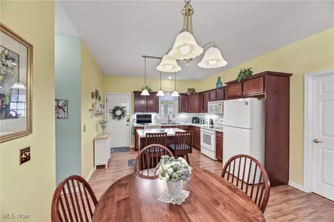 156 Arrow Ct, Elyria, OH 44035 photo 25