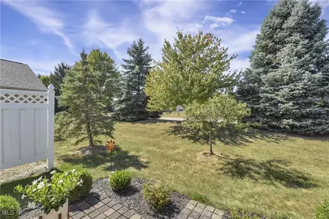 156 Arrow Ct, Elyria, OH 44035 photo 39