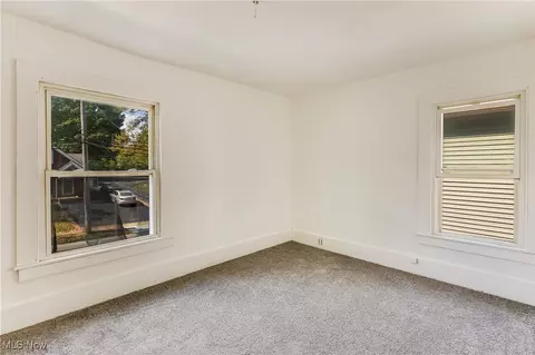 Bedroom - 180 Poland Ave, Struthers, OH 44471 photo 1 of 4
