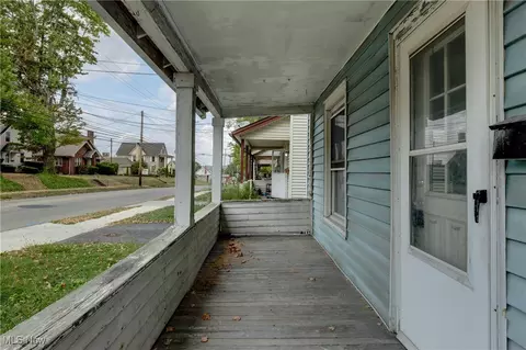 Exterior - 180 Poland Ave, Struthers, OH 44471 photo 2 of 2
