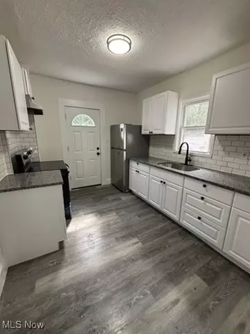 238 George St, Elyria, OH 44035 photo 15