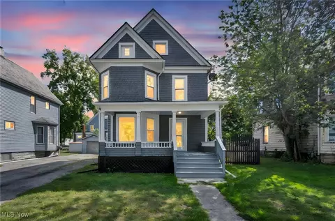 238 George St, Elyria, OH 44035