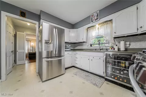 Kitchen - 1979 E 32nd St, Lorain, OH 44055 photo 1 of 3