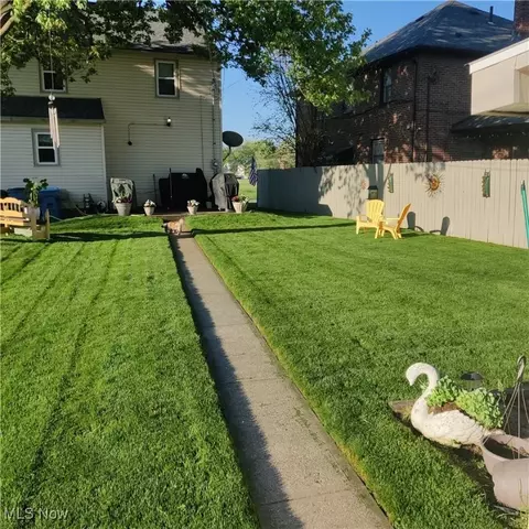 Exterior - 1979 E 32nd St, Lorain, OH 44055 photo 13 of 13
