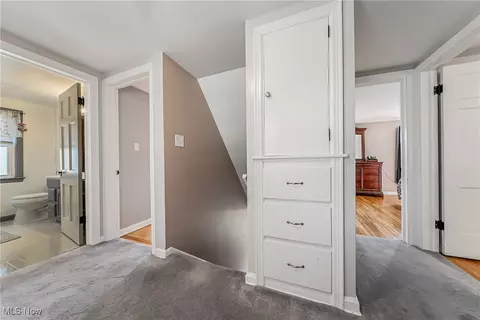 Entry Way - 1979 E 32nd St, Lorain, OH 44055 photo 3 of 5