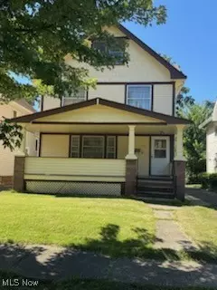 870 Helmsdale Rd, Cleveland Heights, OH 44112