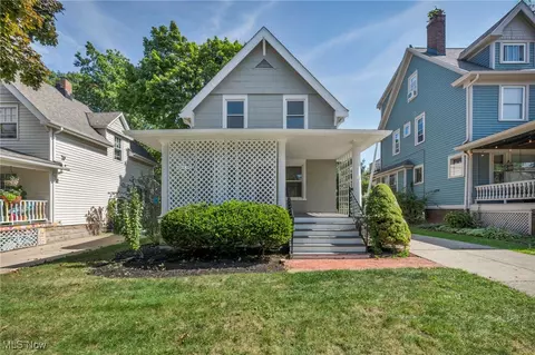 1611 Elmwood Ave, Lakewood, OH 44107