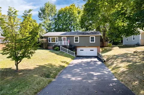 2560 Sand Run, Fairlawn, OH 44333
