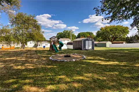 1144 5th St, Struthers, OH 44471 photo 27