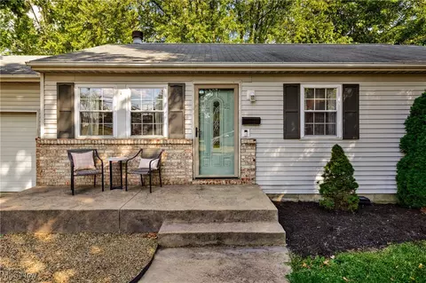 1144 5th St, Struthers, OH 44471 photo 4