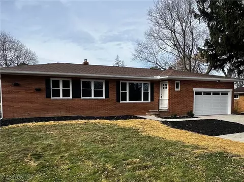 10356 Broadview Rd, Broadview Heights, OH 44147