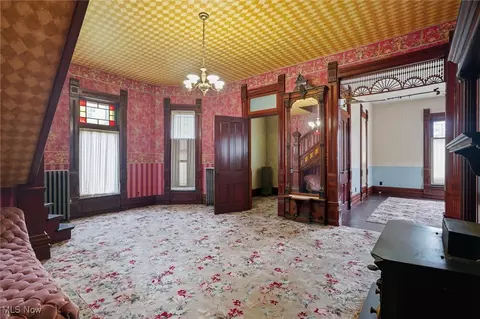 60 E Walnut St, Jefferson, OH 44047 photo 9