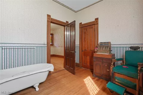 60 E Walnut St, Jefferson, OH 44047 photo 16