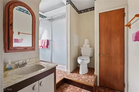 60 E Walnut St, Jefferson, OH 44047 photo 30