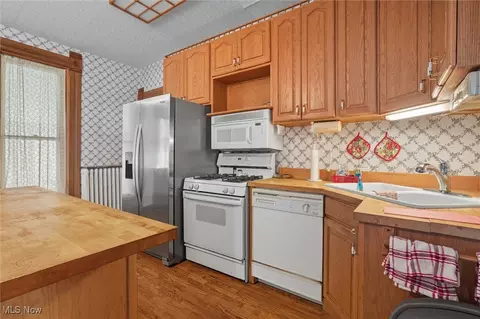 60 E Walnut St, Jefferson, OH 44047 photo 20