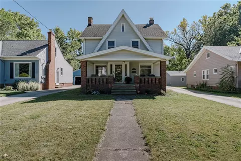 5118 Spencer Rd, Lyndhurst, OH 44124