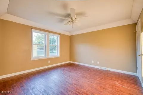 5396 W Maple Ave, Geneva, OH 44041 photo 12