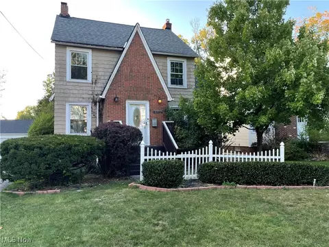3981 Orchard Rd, Cleveland Heights, OH 44121