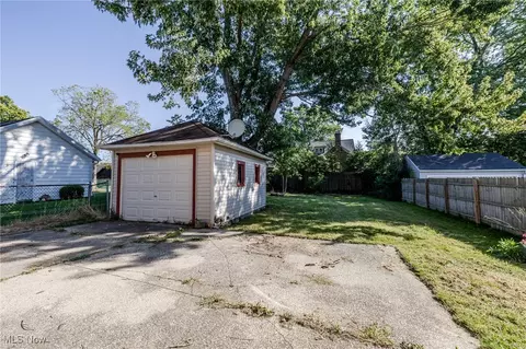 Exterior - 6226 Edward Ave, Ashtabula, OH 44004 photo 6 of 6
