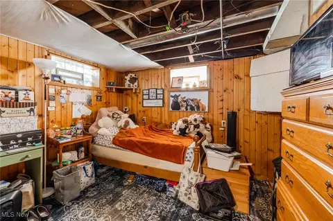 Bedroom - 6226 Edward Ave, Ashtabula, OH 44004 photo 1 of 7